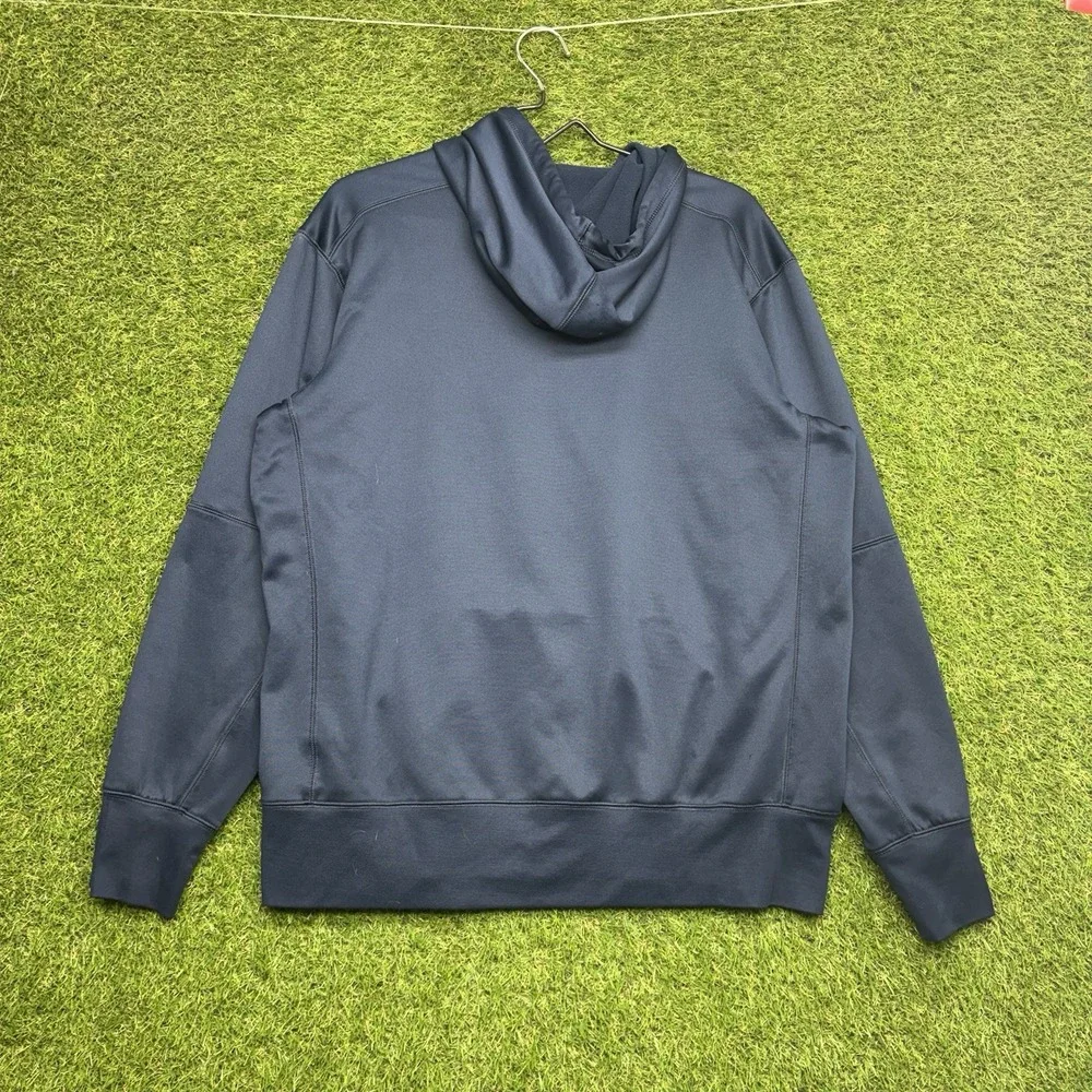 Nike shop confidence
